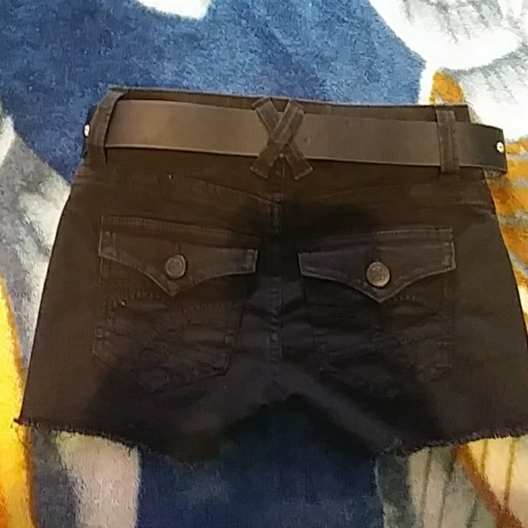 Black ripped shorts with belt - Picture 3 of 5